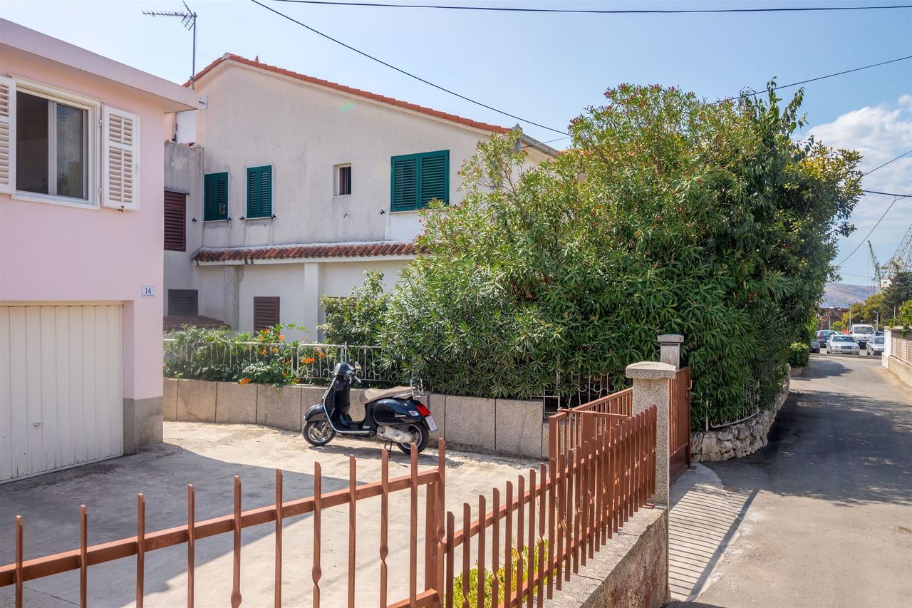 Apartment And Rooms Ruza Trogir Exteriér fotografie